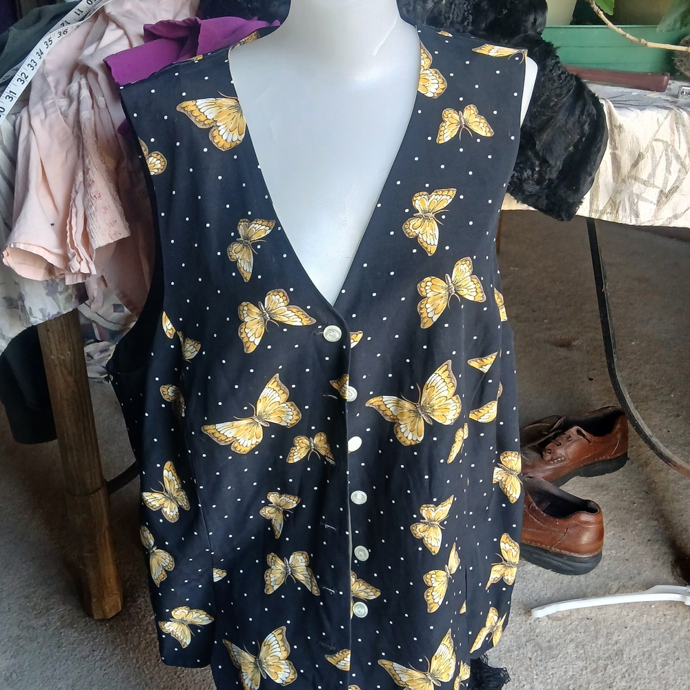 Black and Yellow Butterfly Print Women's Top